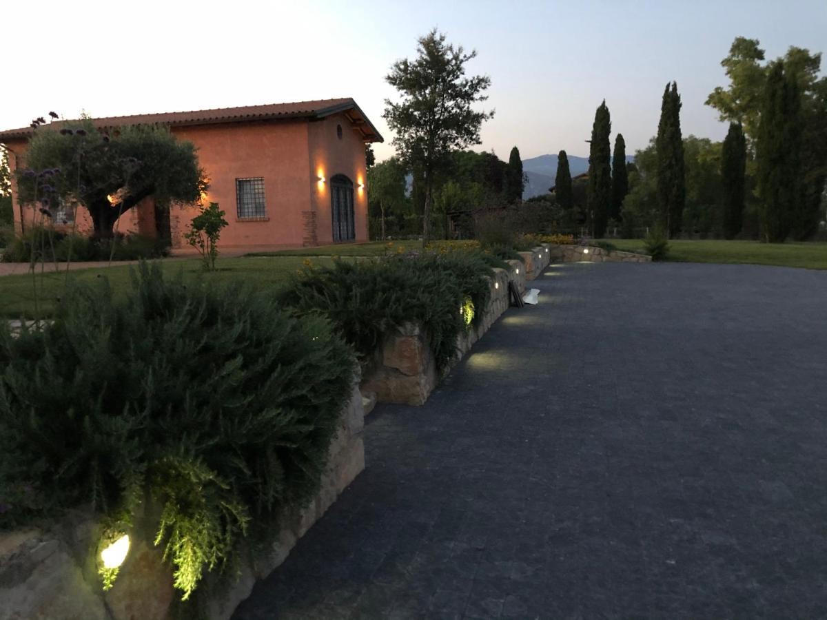 Casale Appia Bed & Breakfast Latina Eksteriør bilde